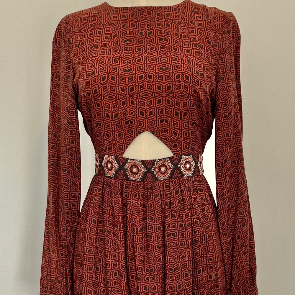 Printed cut out dress
